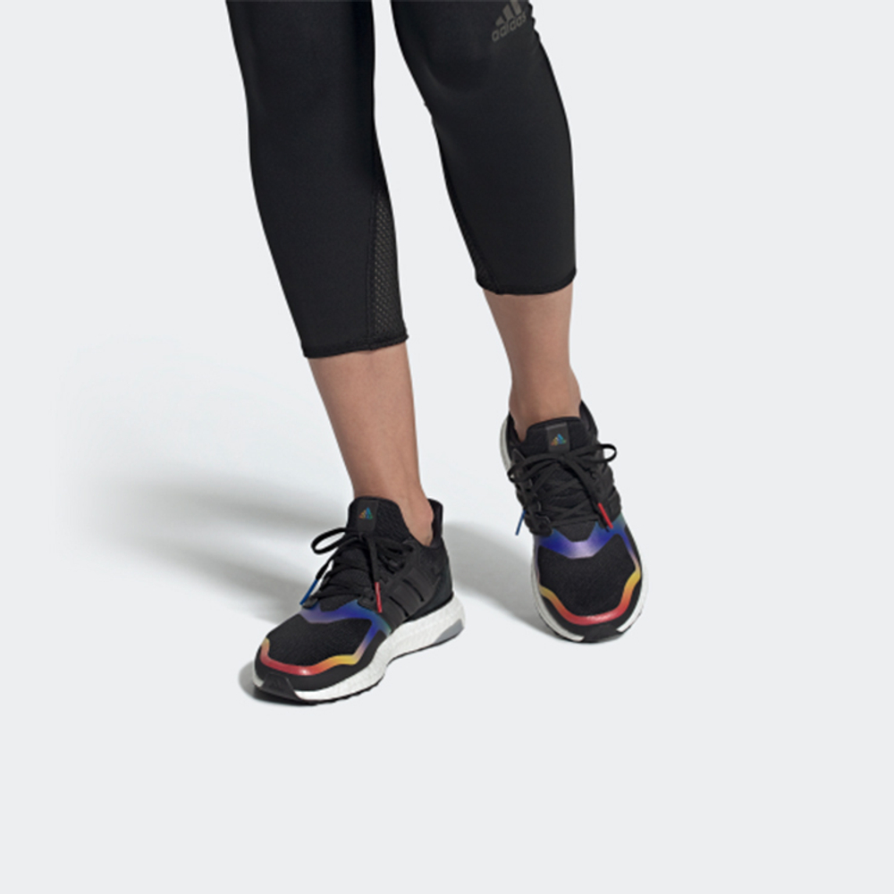 Кроссовки Adidas Ultraboost Dna (Женская размерная сетка)