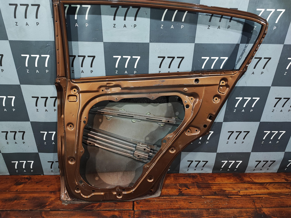 Дверь задняя правая Kia Sportage 4 (QL) 16-22 Б/У Оригинал 77004F1000