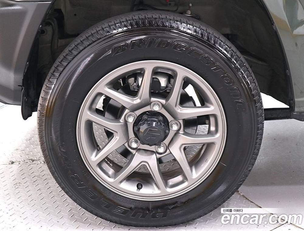Suzuki Jimny 0.6 (12.2022)