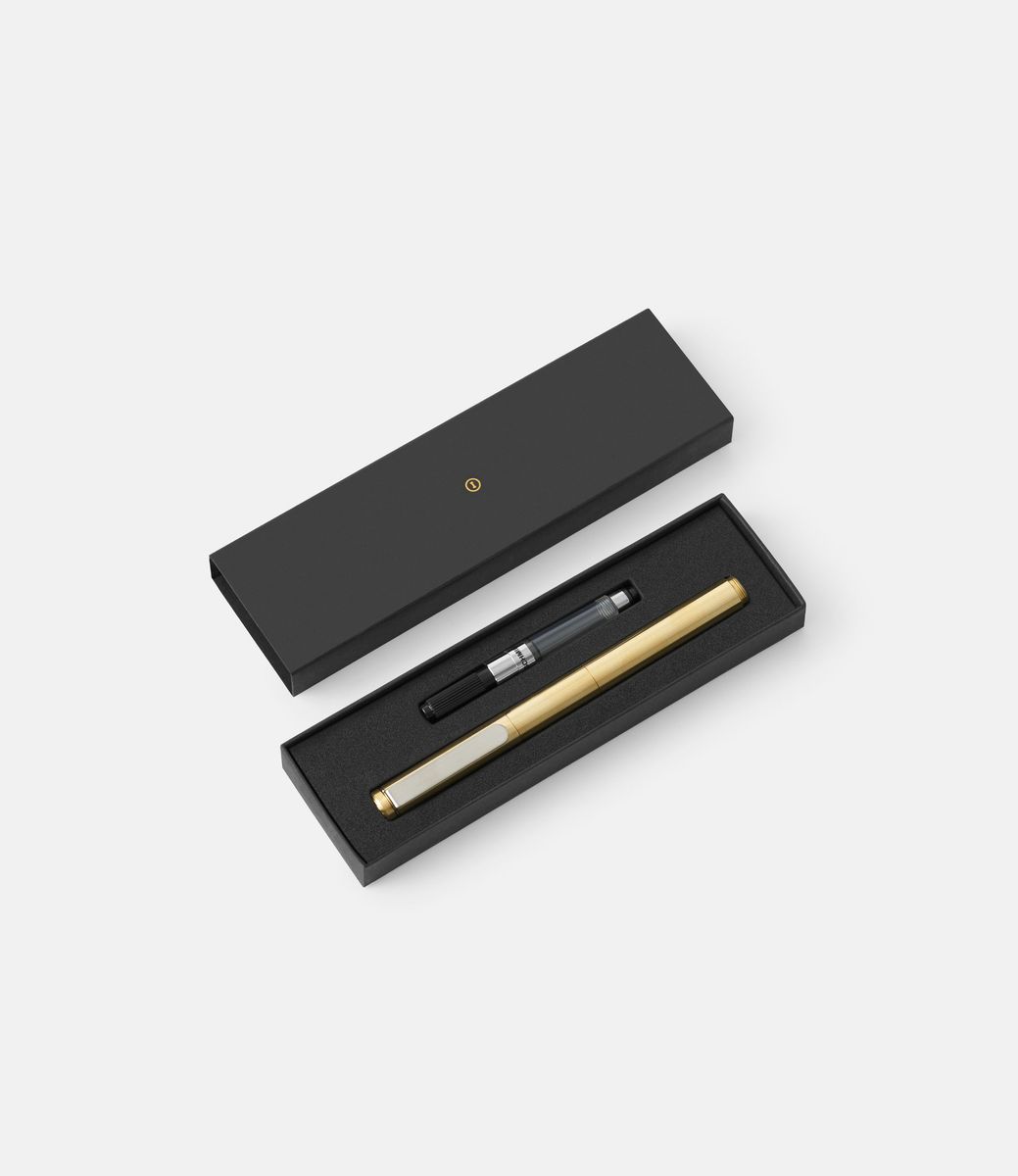 Inventery Pocket Fountain Pen Brass — карманная перьевая ручка