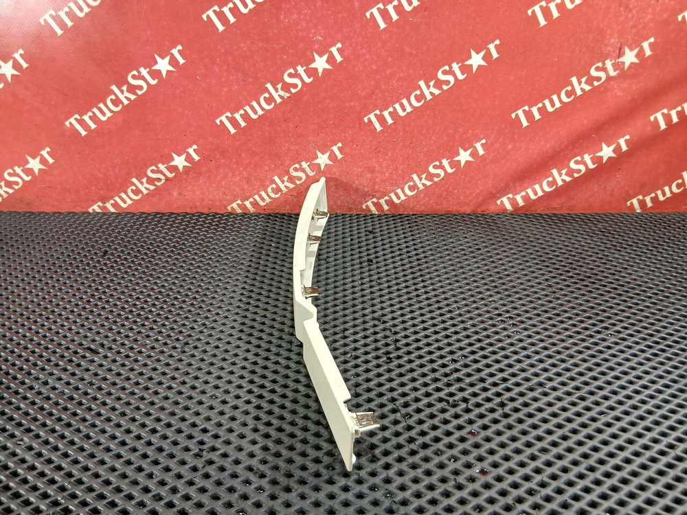 Накладка верхней консоли