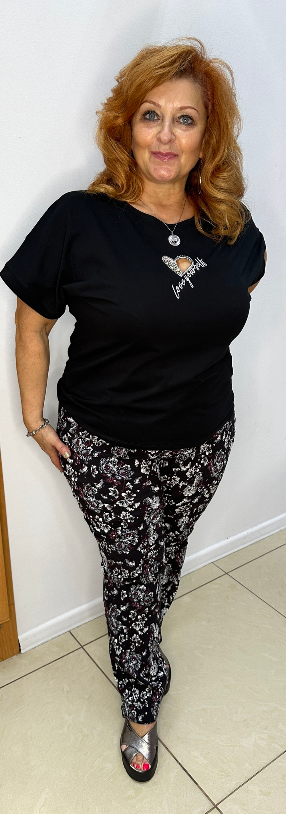 Узкие немецкие цветные брюки из вискозы