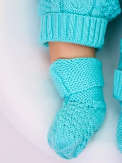 вязаный комбинезон для новорожденных