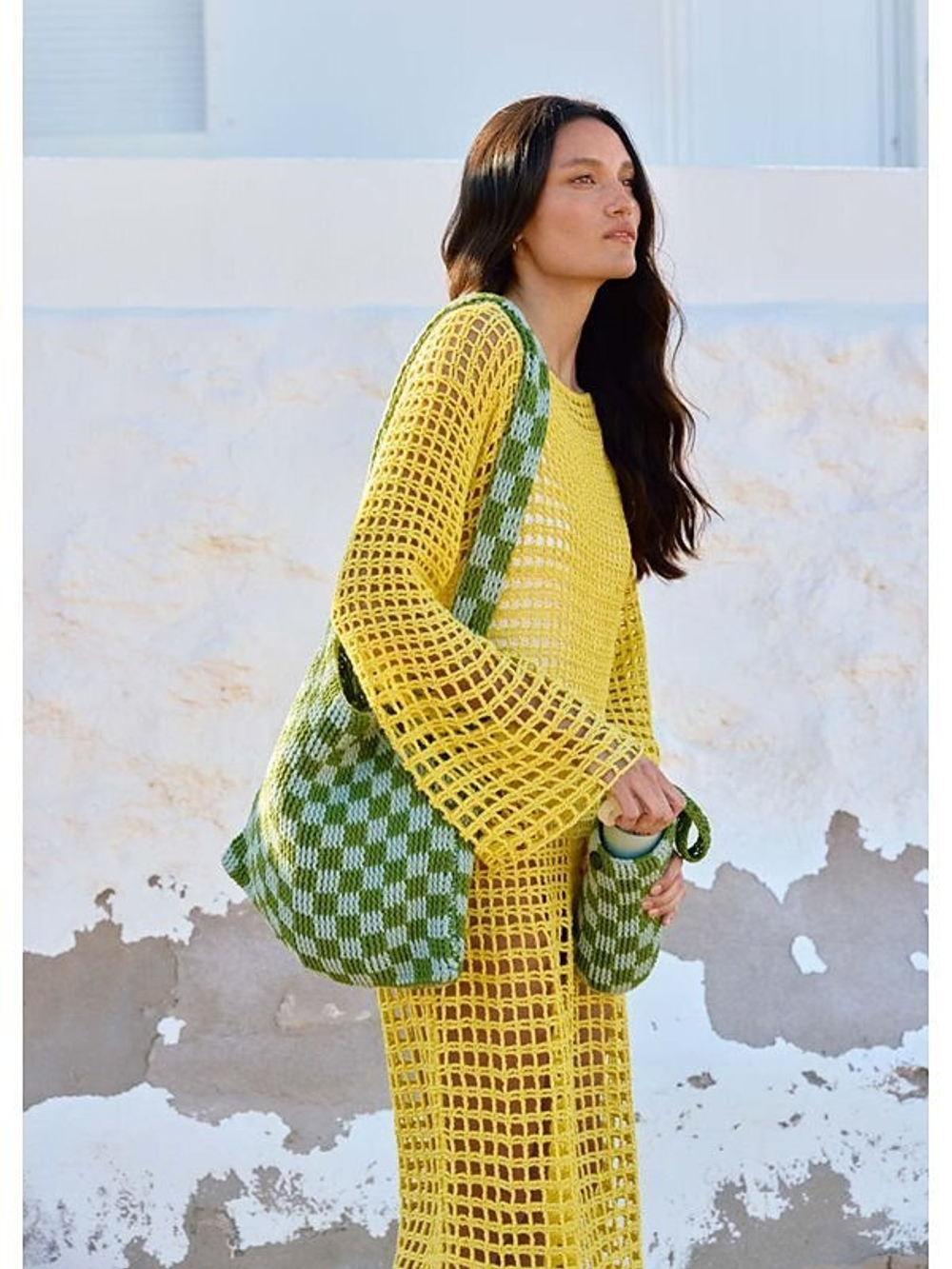 Платье спицами решетчатым узором