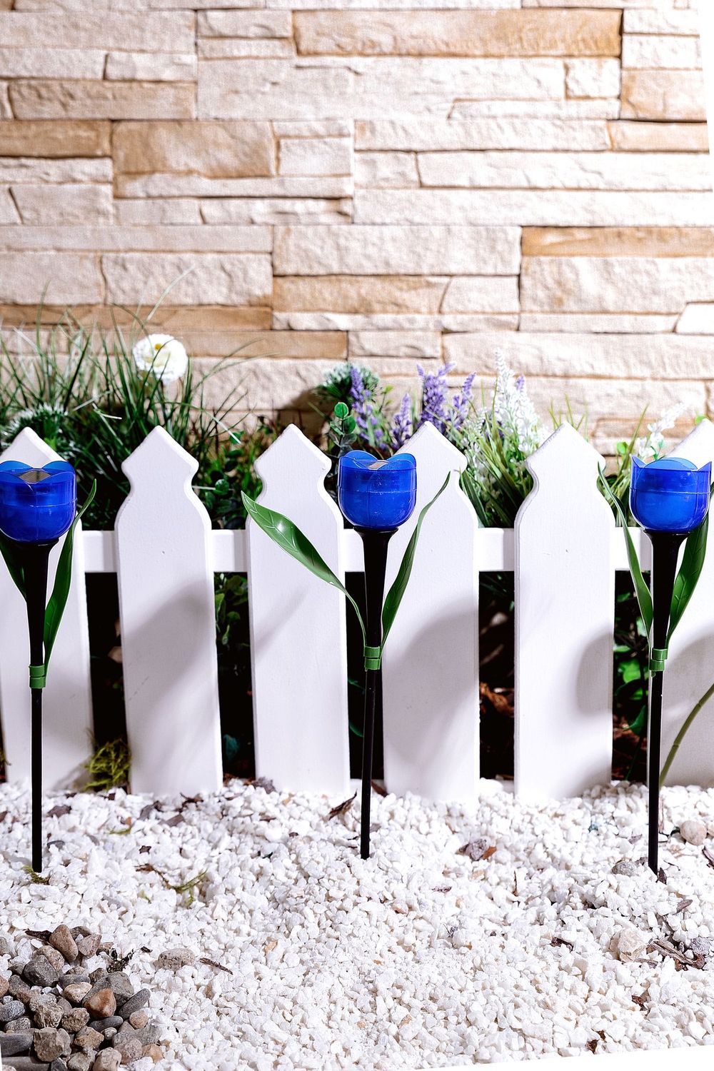 USL-C-454-PT305 BLUE TULIP Садовый светильник на солнечной батарее Синий тюльпан. Белый свет. 1xLR аккумулятор в-к. IP44. TM Uniel.