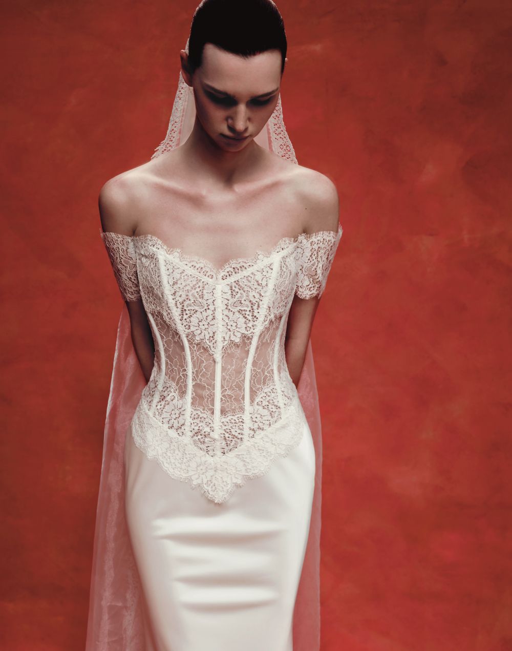 Платье макси корсетное из кружева