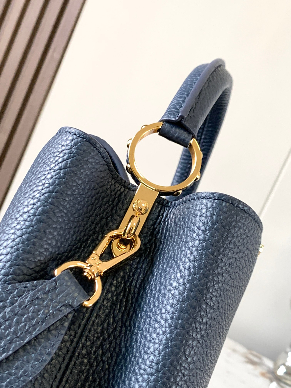 Louis Vuitton Capucines BB