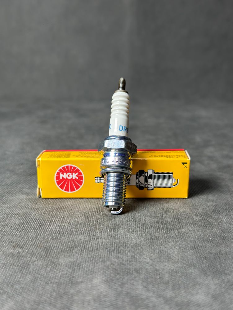 Свеча зажигания NGK DR8EA (7162)
