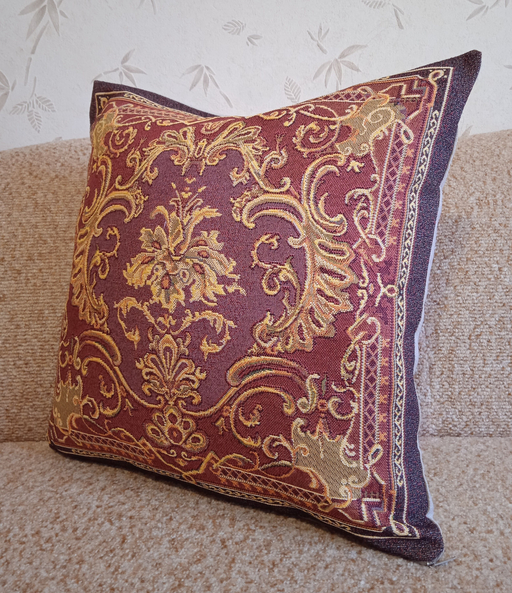 Декоративный гобеленовый чехол Елизавета 47х47