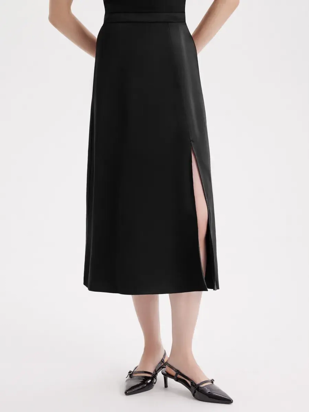 Юбка атласная с разрезом шелковая на резинке миди