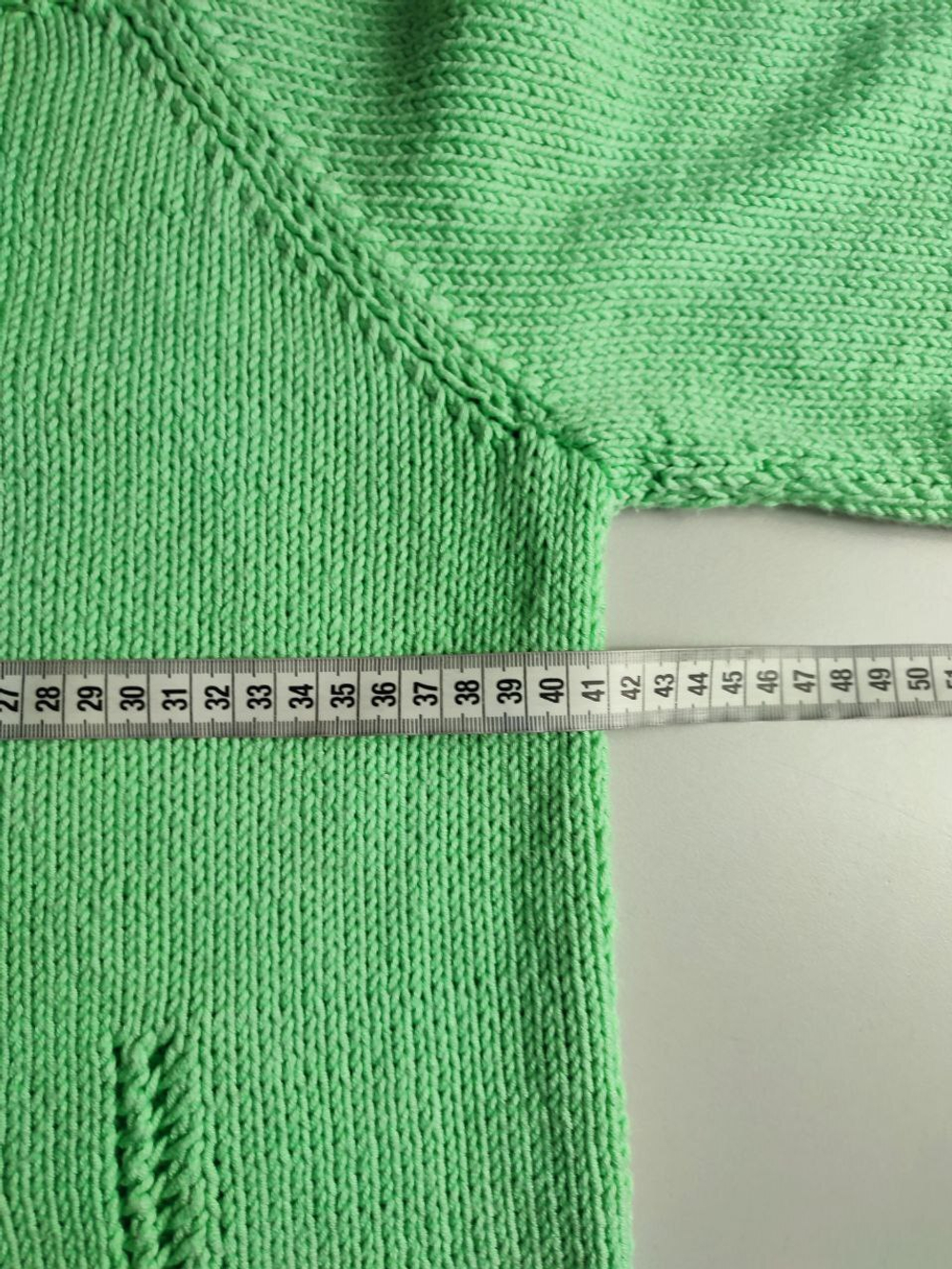 Кофта в освежающем оттенке для девочки 10-12 лет