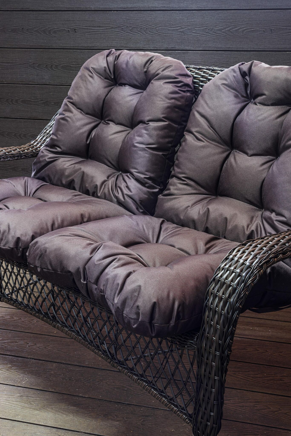 Двухместный диван из искусственного ротанга МЭДИСОН НЬЮ  с подушками на сидение и на спинку