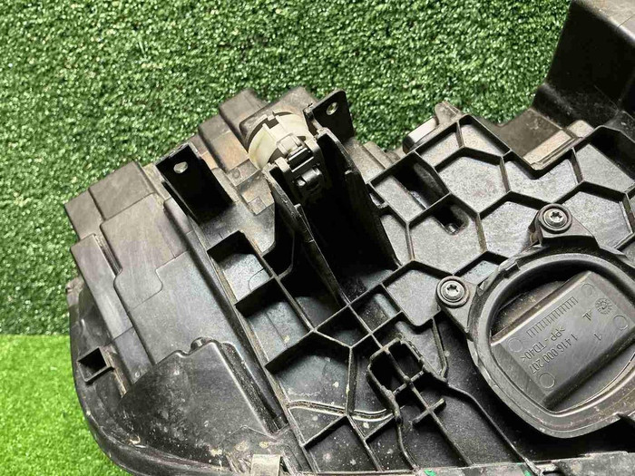 Фара левая BMW X7 G07 (2019-2022) Laser Light