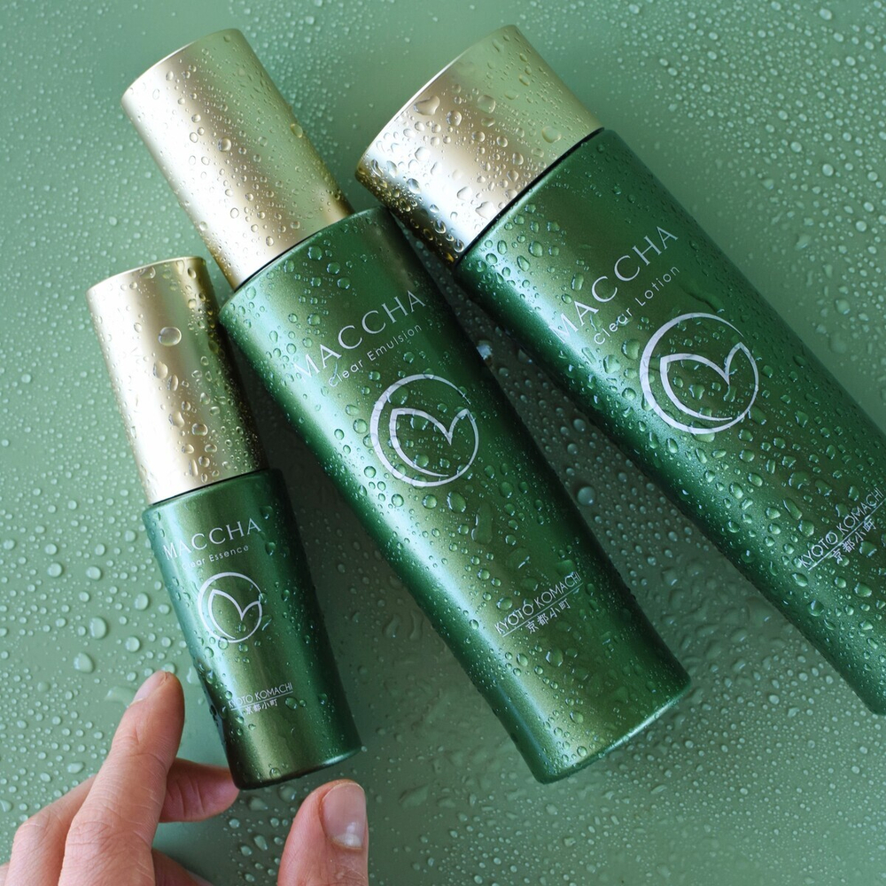 Увлажняющая эмульсия с экстрактом органического зеленого чая маття Kyoto Komachi Maccha Clear Emulsion