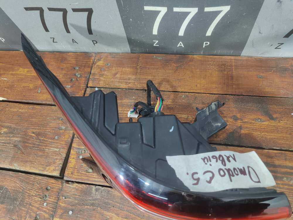 Фонарь задний левый Omoda C5 22-нв Б/У Оригинал 605000722AA