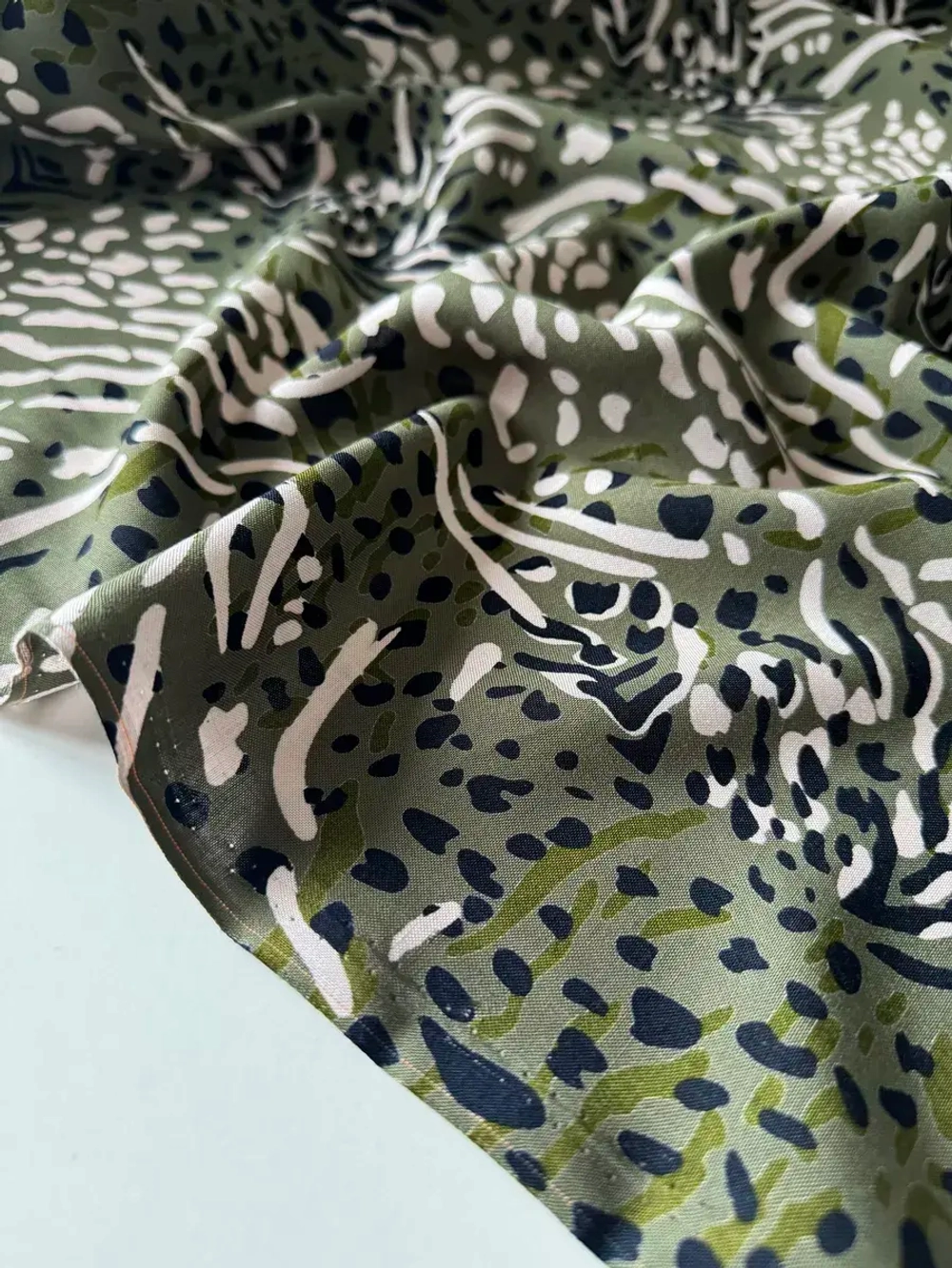 Ткань штапель для шитья 1 м плательная летняя вискозная