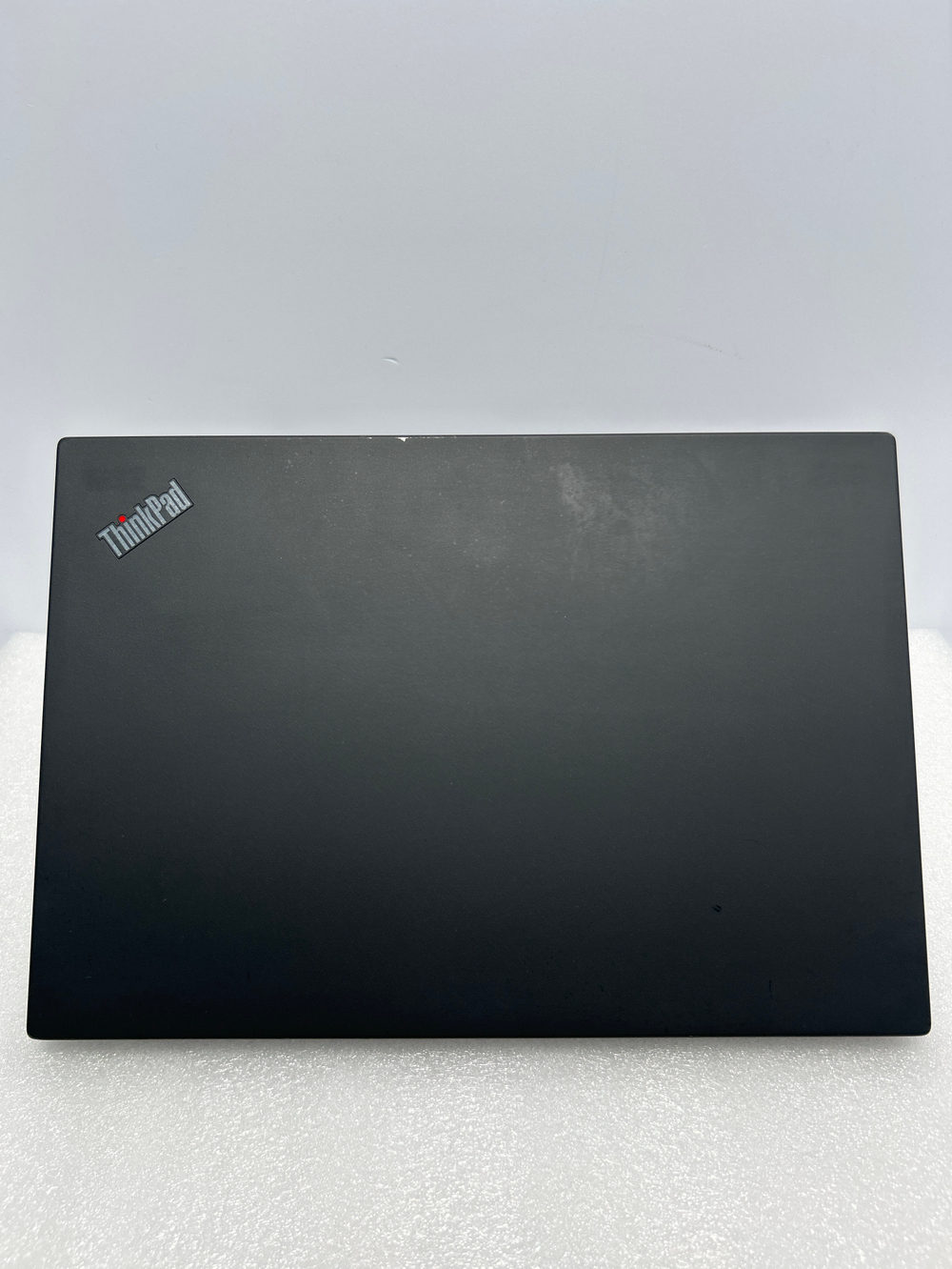 Ноутбук Lenovo ThinkPad T14 Gen 1 (20S1SHNP00) 14"/Intel Core i7 10610U/RAM 16GB/SSD 512GB/Intel UHD Graphics/1920*1080/IPS/Windows 11/Подсветка кл-ры: LED/Чёрный. Состояние: Уценка/большой след. на матрице от клавиатуры