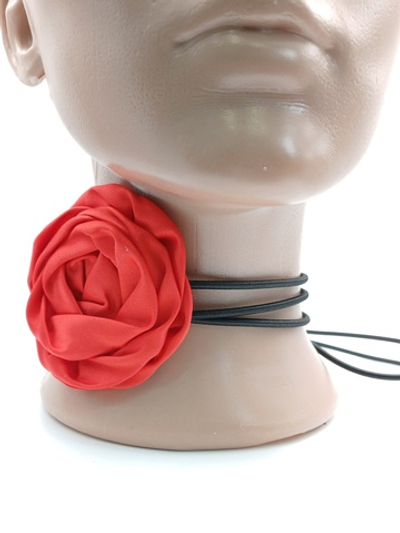 Чокер с красной розой. Большой
