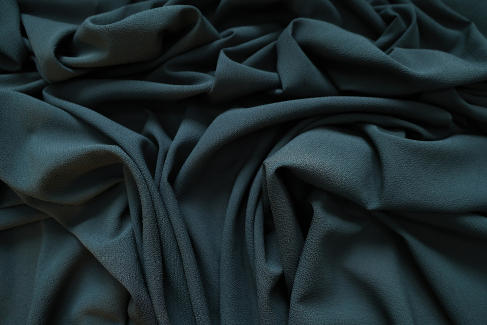 Креп плательный "Кубик" темно-серо-зеленый