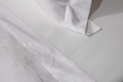 Простыня 240х250 Garda Decor белая 144HF-40503