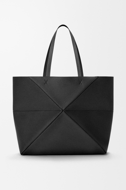 Loewe Большая сумка-тоут Puzzle Fold из мягкой зернистой телячьей кожи, черный