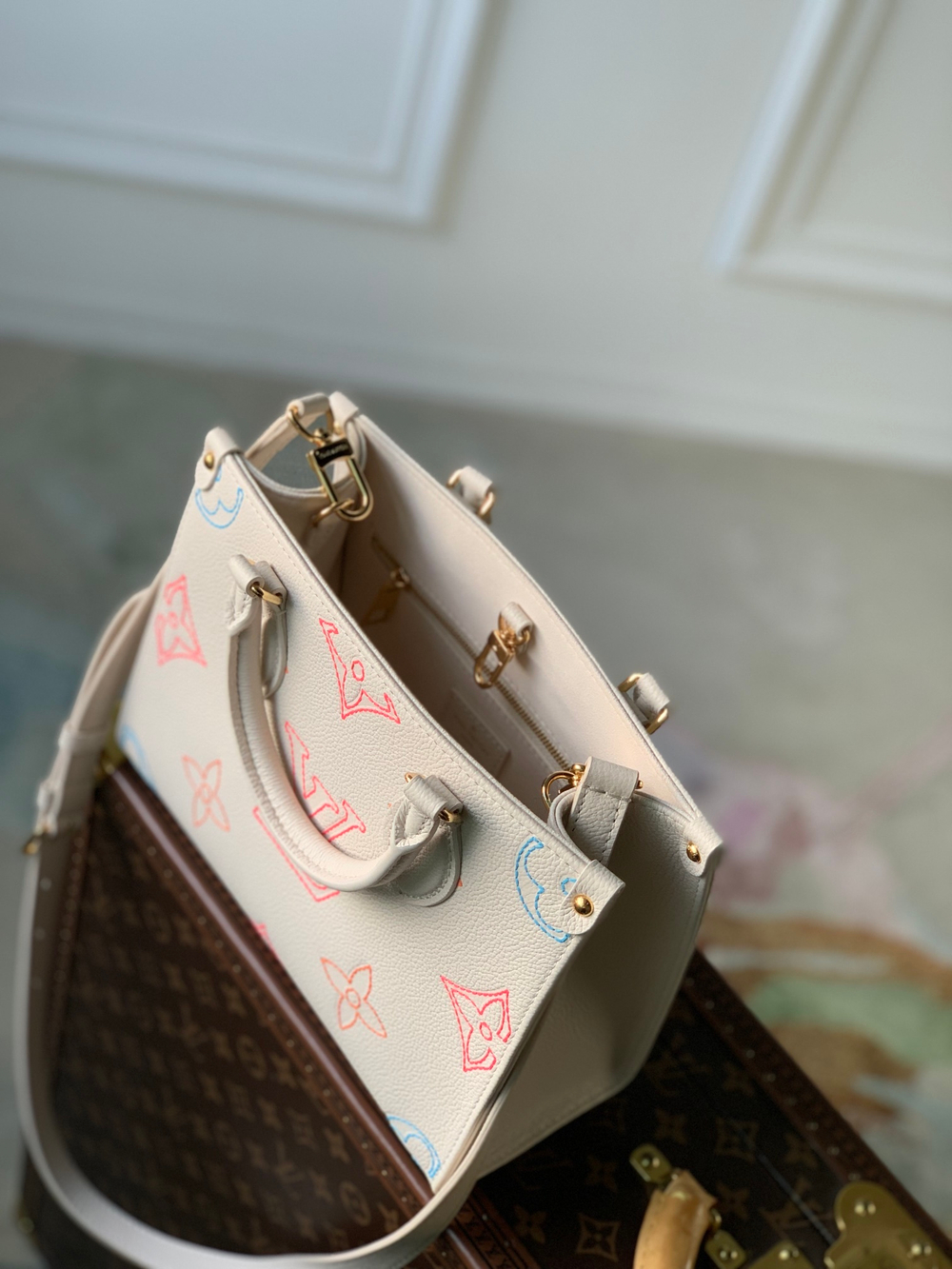 Louis Vuitton Onthego PM