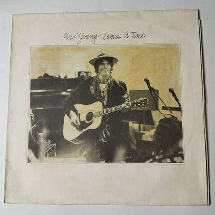 Винтажная виниловая пластинка LP Neil Young Comes A Time (Holland 1978)