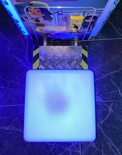 Пуф сиденье с подсветкой для автоматов