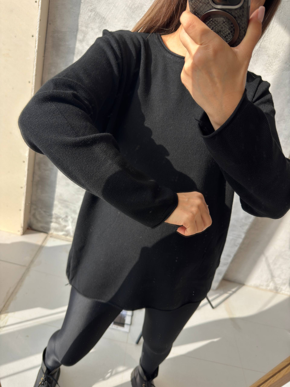 Свитер жен. 8010 чер.