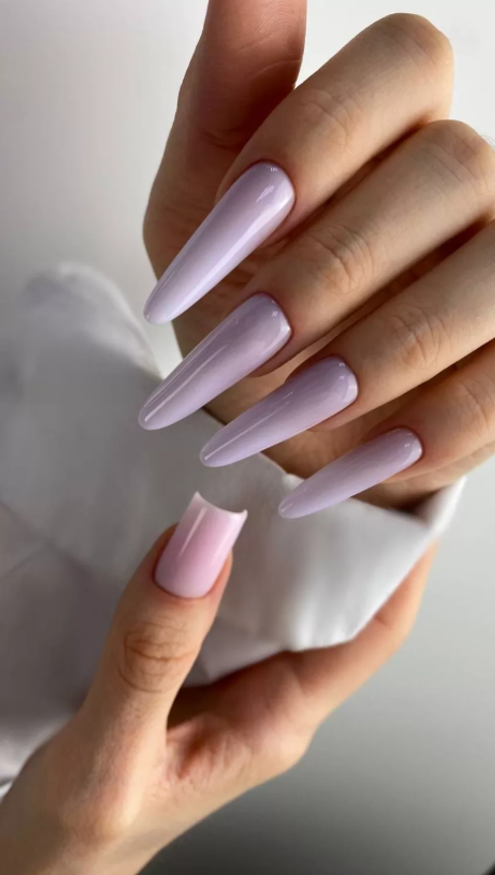 сиреневый гель-лак