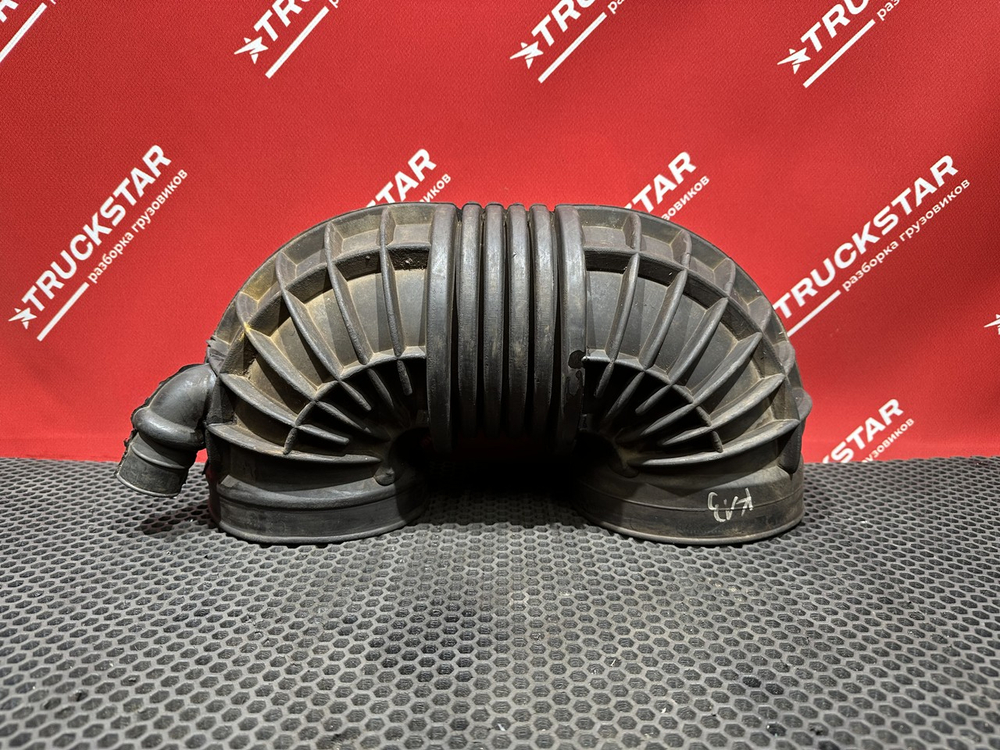 Патрубок воздушного фильтра