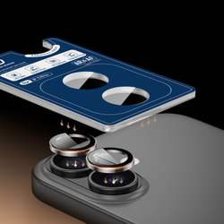 Защитное стекло на объективы камеры для iPhone 17, серия HAWK Series от Dux Ducis, рамки из алюминия серого цвета (Natural Titanium)