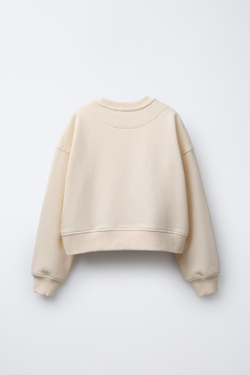 ZARA ТОЛСТОВКА С ЗАКЛЕПКАМИ В ВИДЕ ЦИФРЫ, ЭКРЮ