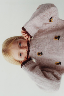 ZARA ТРИКОТАЖНЫЙ ДЖЕМПЕР С ВЫШИВКОЙ «ПОДСОЛНУХИ», СВЕТЛО-БЕЖЕВЫЙ