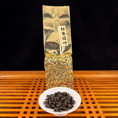 2025 Габа Улун "Красный лист" в вакуумном пакете 150 г