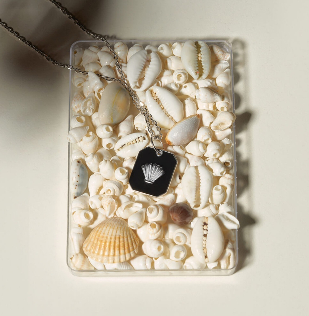 кулон tori с черной эмалью