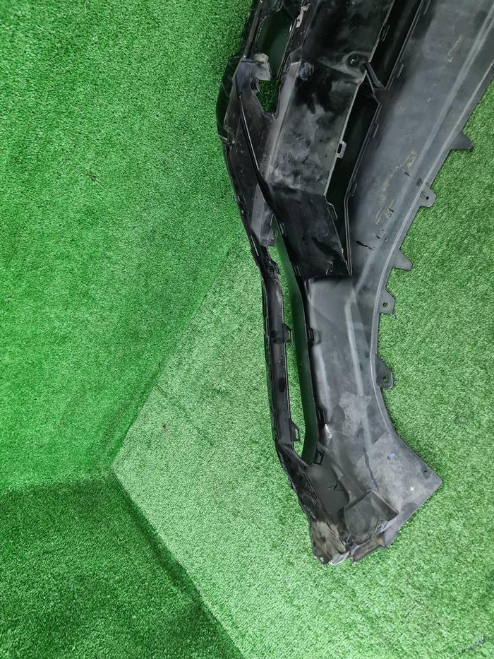 Юбка переднего бампера Lamborghini Urus 2017-2022