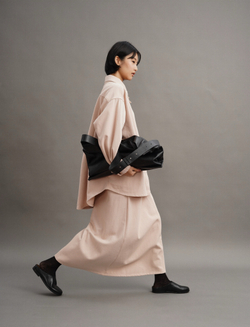 Юбка-трапеция из пудровой джинсы