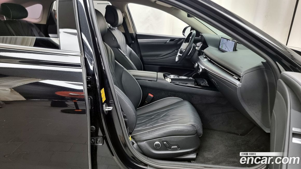 Genesis G80 (RG3) Бензин 2.5 Turbo 2WD (06.2020)