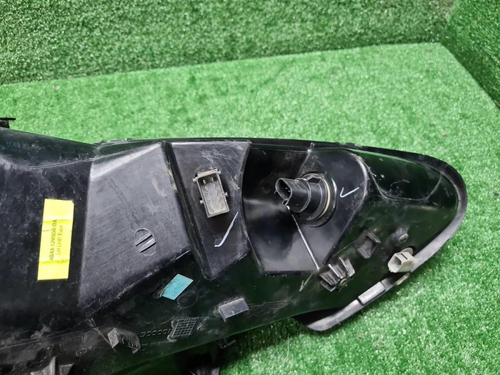 Фара левая Aston Martin DB9 (2003-2013) ксенон