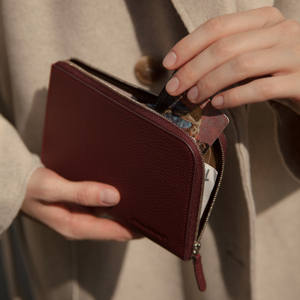 Кошелек женский кожаный, теленок бордового цвета