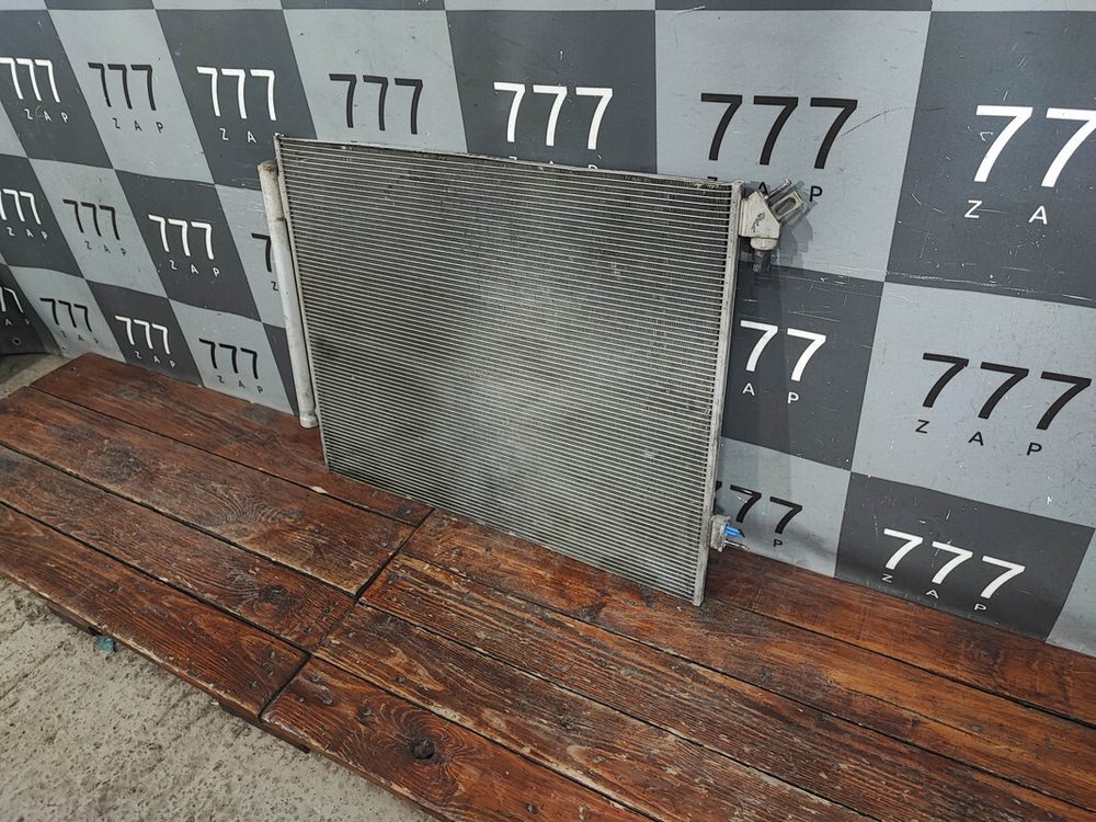 Радиатор кондиционера Mercedes GLE (V167) 18-нв Б/У Оригинал A1675001200