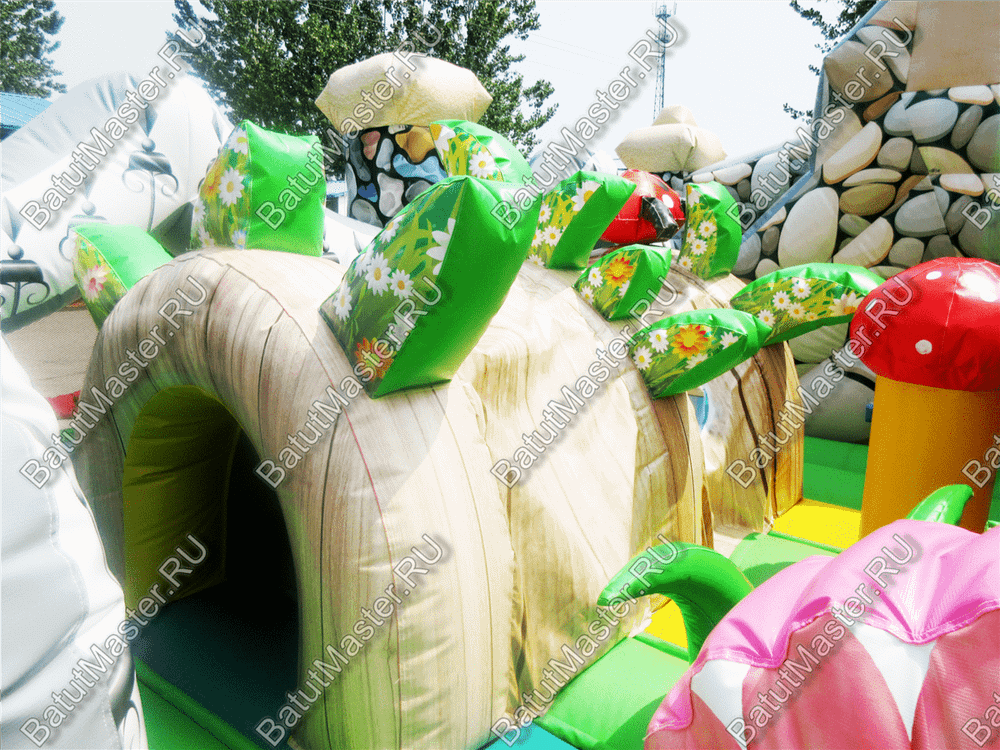 Коммерческий надувной батут "Терем" 6*6*4 м