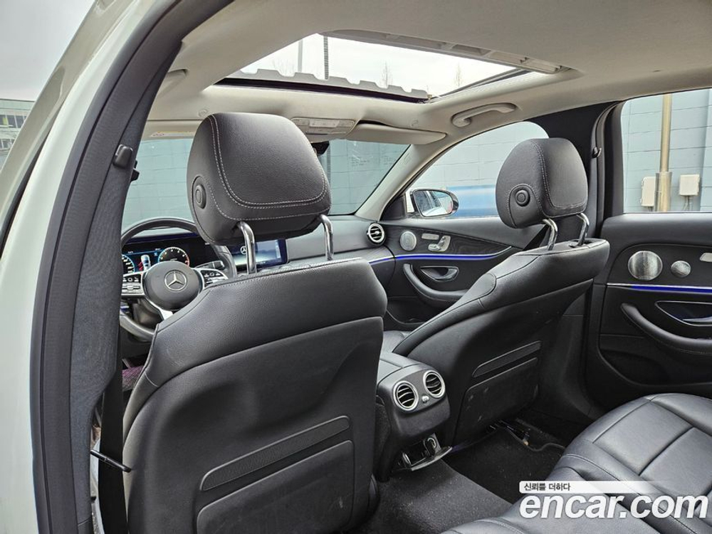 Mercedes-Benz E-Class W213 E300 Avangarde (02.2020)