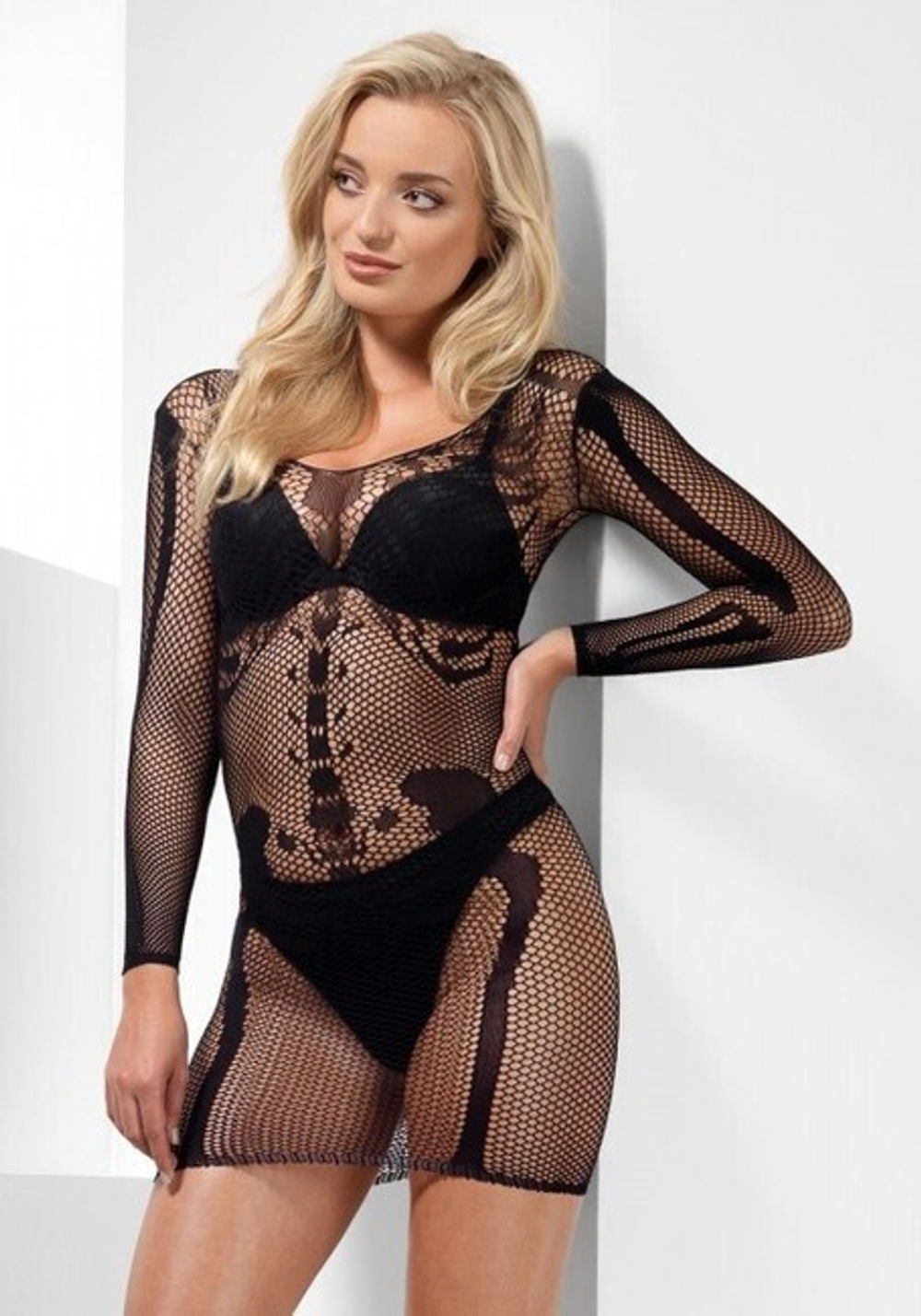 Платье черное в сетку с изображением костей (Цвет: черный)