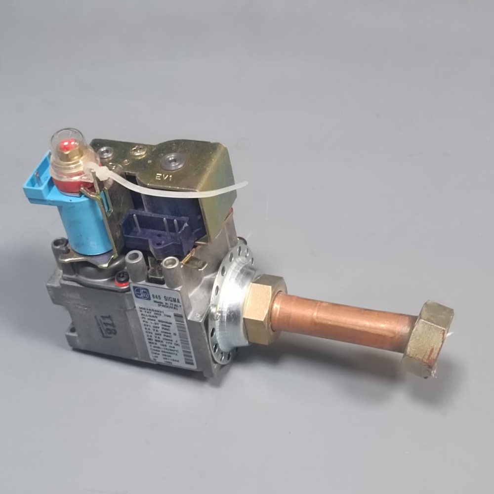 Б/У Газовый клапан для котлов BOSCH 7000, JUNKERS EuroMaxx арт. 87470037000