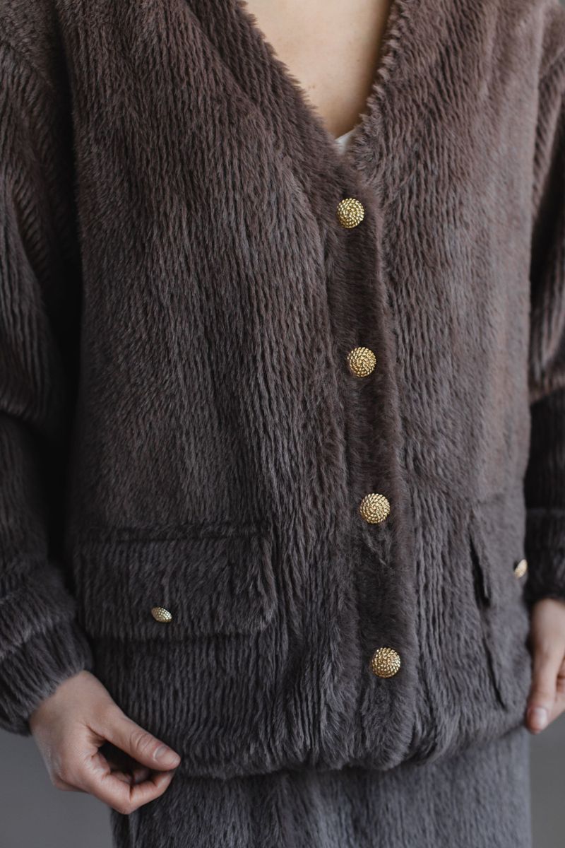 Кардиган из пушистого трикотажа коричневый