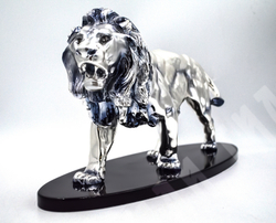 Лев на подставке. Гальваника, серебро, кристаллы Swarovski.ХХ в.. Италия, Реканати, Otta