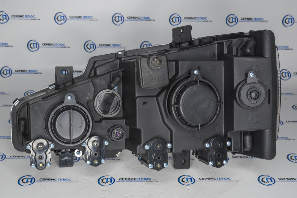 Фара передняя 2-фишки J6 R (2018-2020г.) 3711020-59A/C