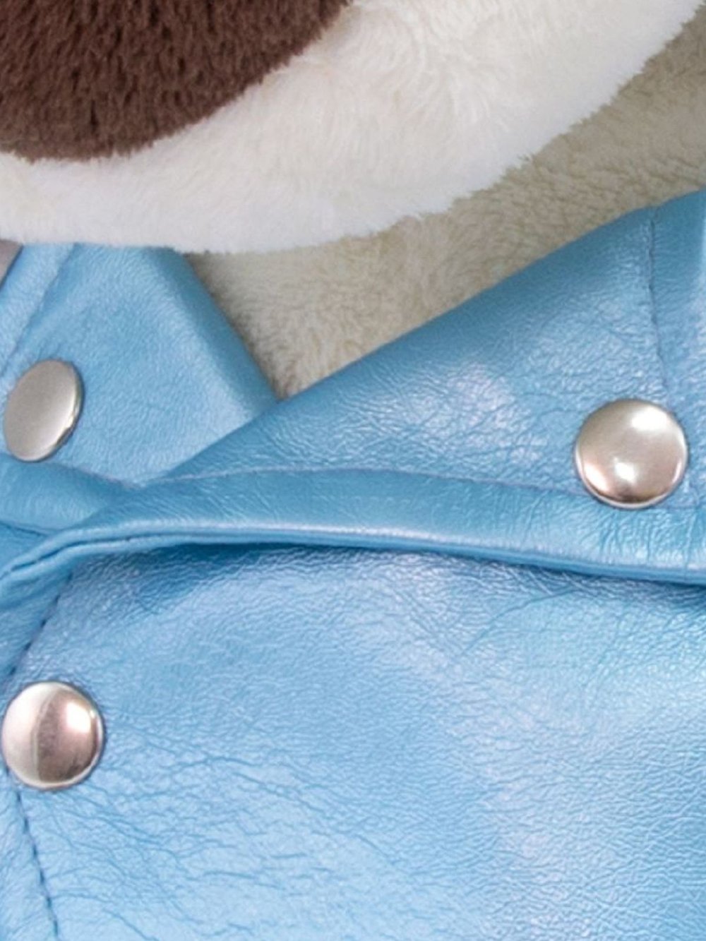 Мягкая игрушка Бартоломей в голубой жилетке 33см